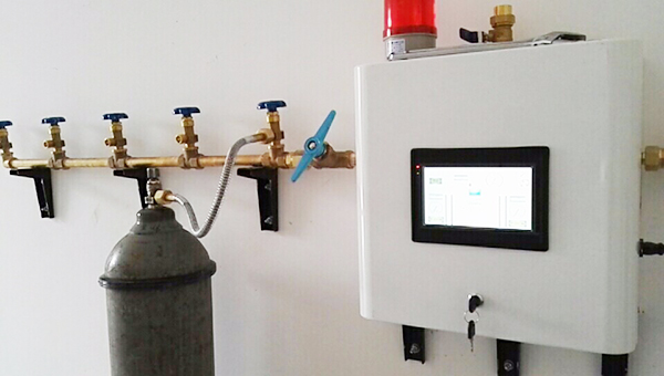 自动切换汇流排2