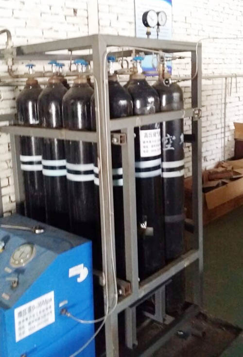 钢瓶集装格
