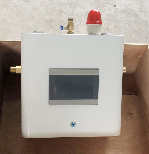 自动切换汇流排6